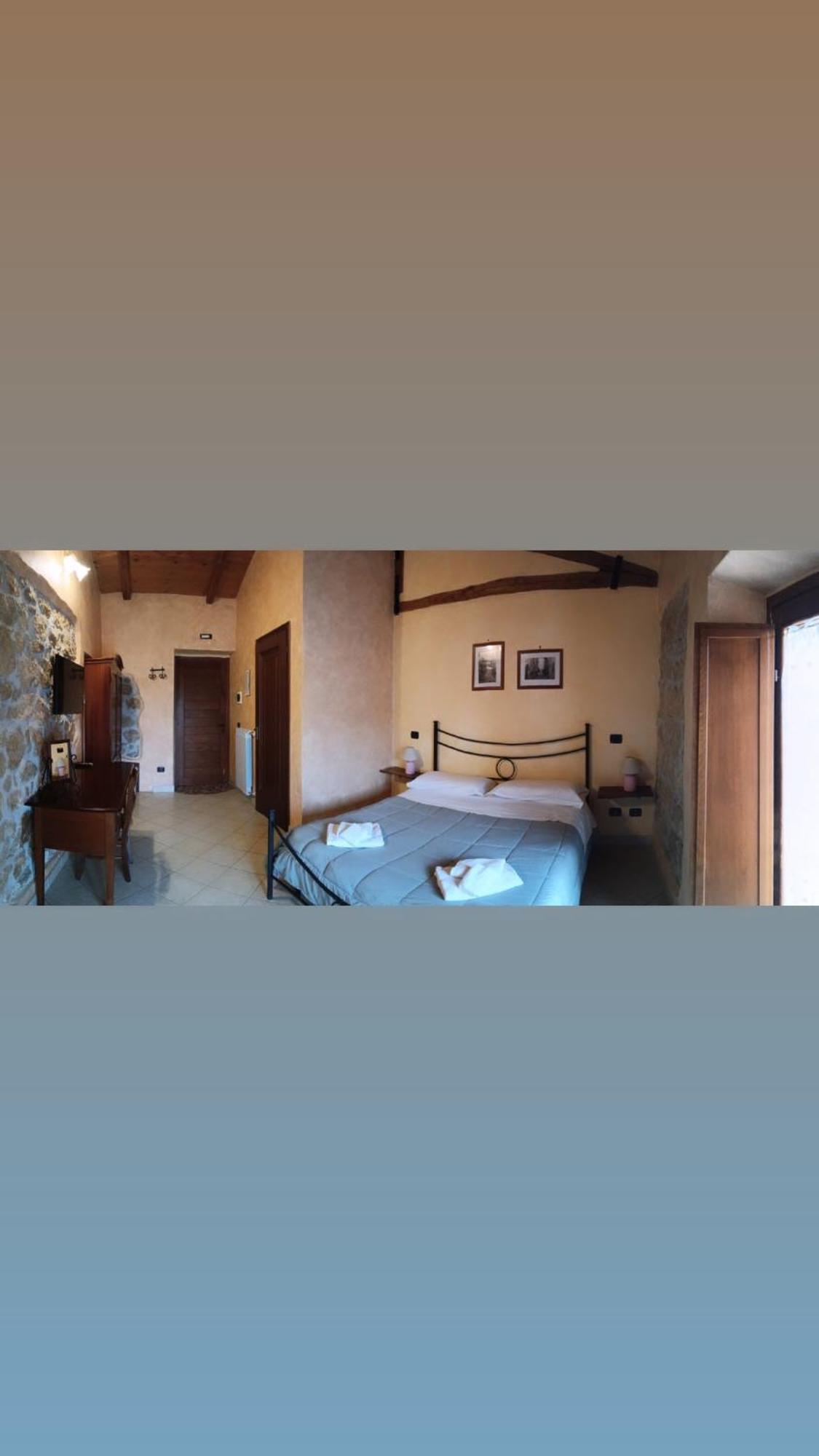 Vila La Fattoria Di Carlotta Maenza Exteriér fotografie